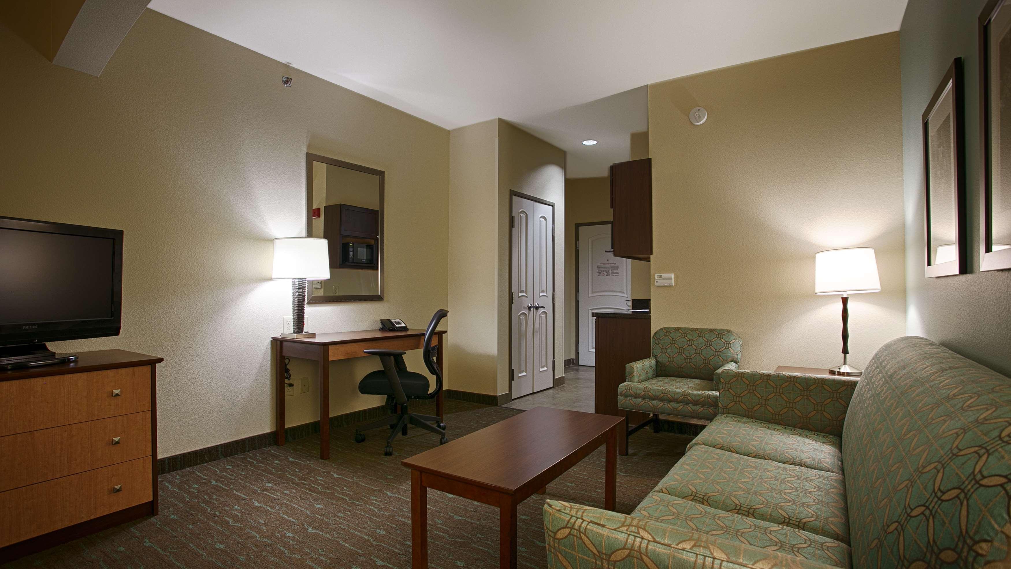 Best Western Plus Texarkana Inn And Suites Екстериор снимка