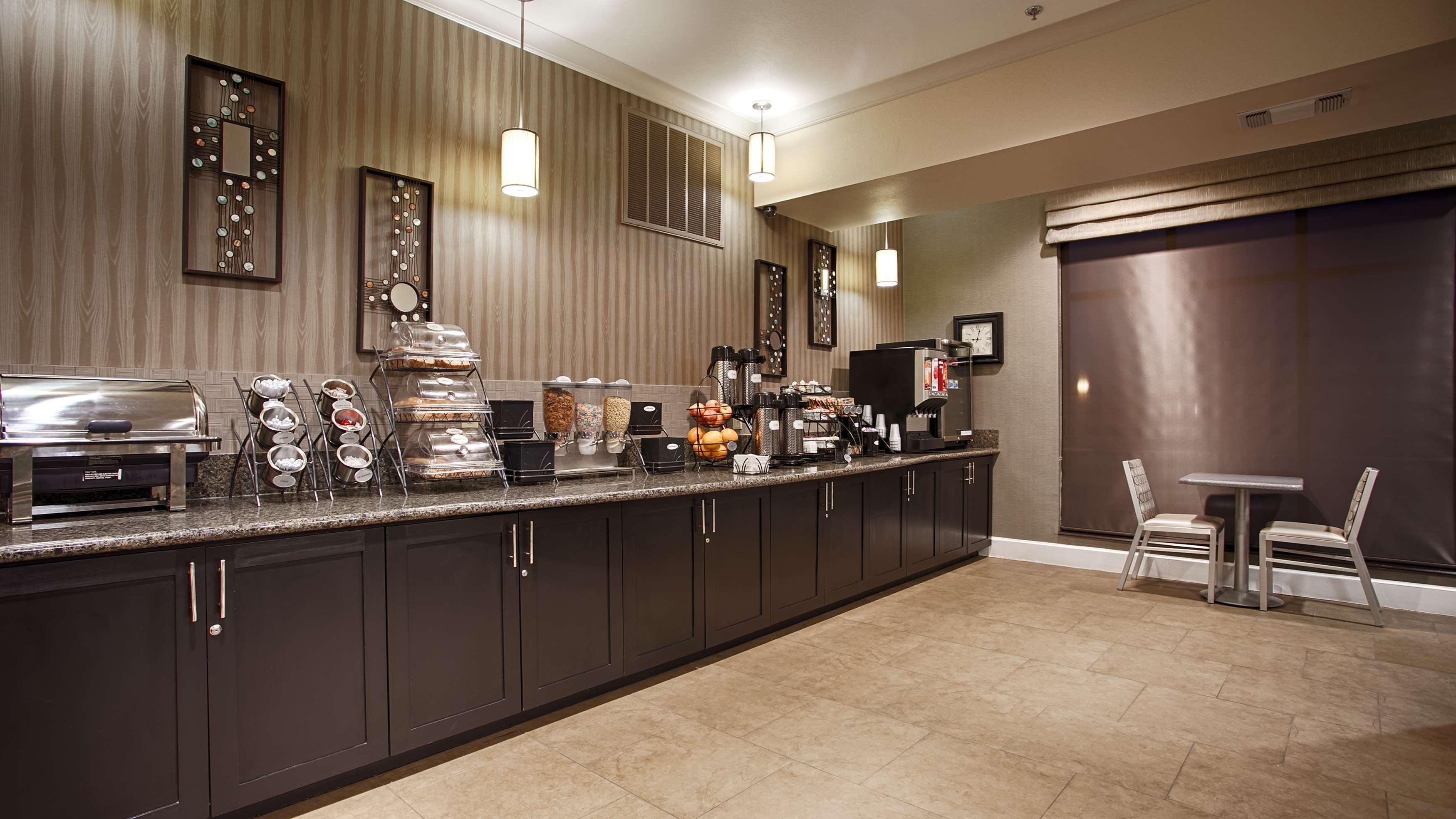 Best Western Plus Texarkana Inn And Suites Екстериор снимка